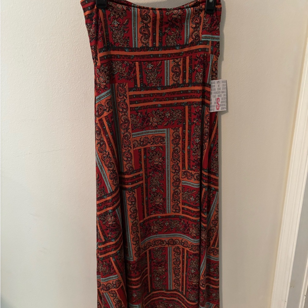 LuLaRoe Red and Black Pencil Maxi Skirt Resort